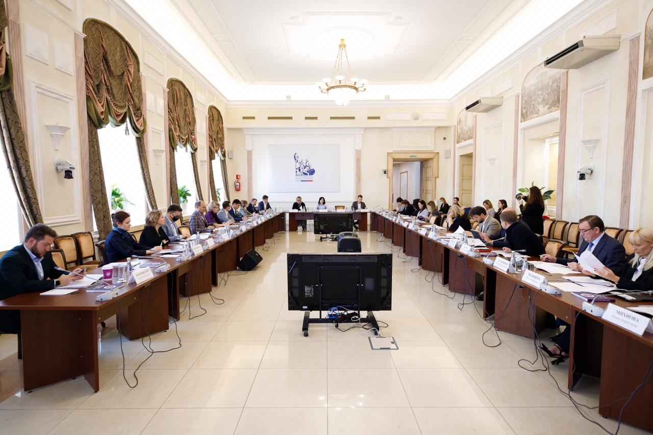 В Общественной палате РФ прошло первое заседание Координационного совета по развитию добровольчества
