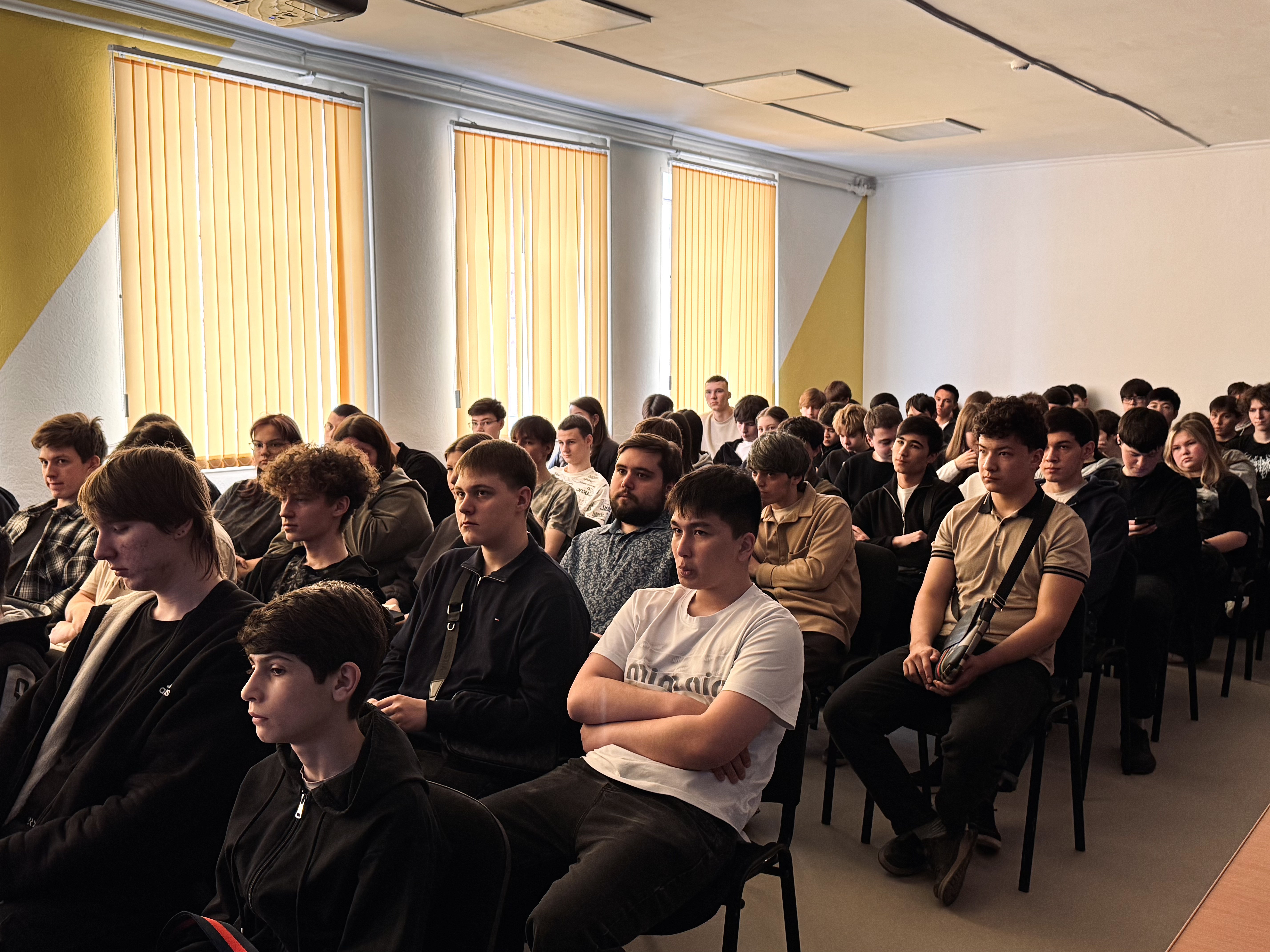 В Лянторе состоялась первая встреча в рамках федеральной программы «Проводники смыслов. Новый маршрут»